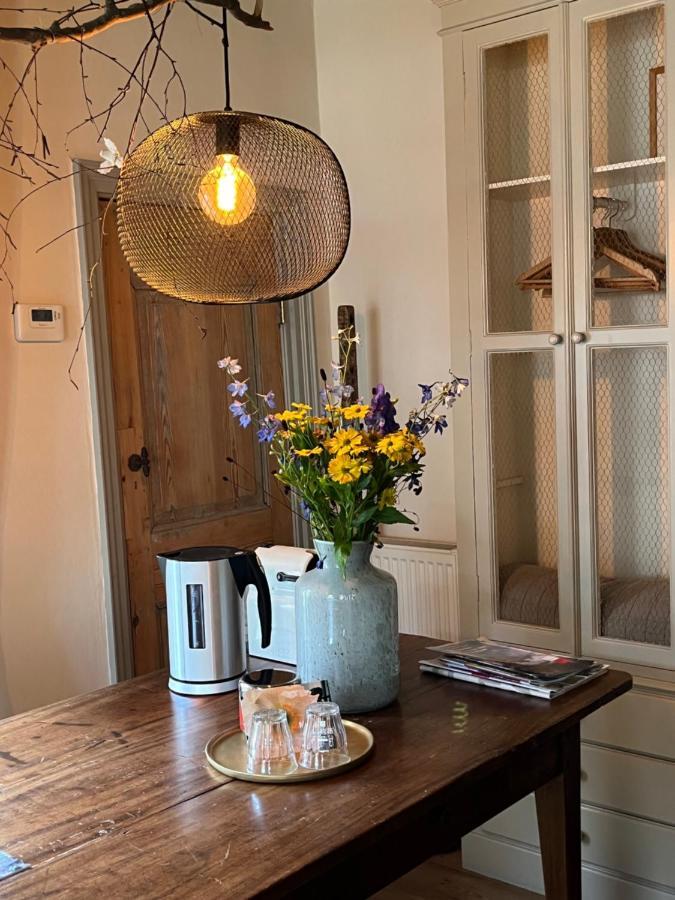 خودا B&B De Kamer Hiernaast المظهر الخارجي الصورة